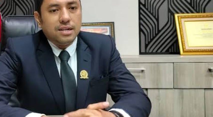 Pimpinan DPRD Surabaya Dorong Hotline OPD Terintegrasi, Pelayanan Publik Dinilai Harus Lebih Cepat