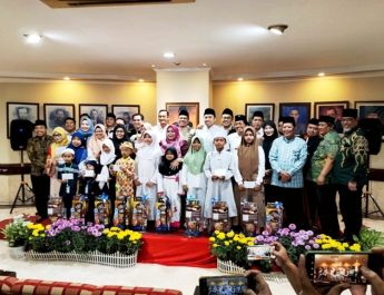 Ramadan Penuh Berkah, DPRD Surabaya Gelar Buka Bersama dan Santuni Anak Yatim