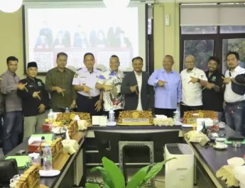 Stigma Jukir Liar Jadi Sorotan, Komisi A DPRD Surabaya Gelar Hearing Bersama PJS