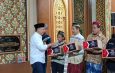 Anas Karno Beri Perhatian kepada Marbot Masjid Saat Malam Takbiran Iduladha