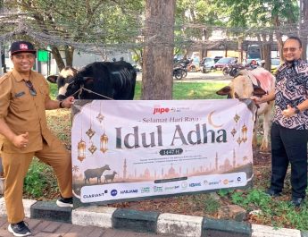 Momen Idul Adha, BKMS dan Tenant JIIPE Salurkan Hewan Kurban untuk Masyarakat