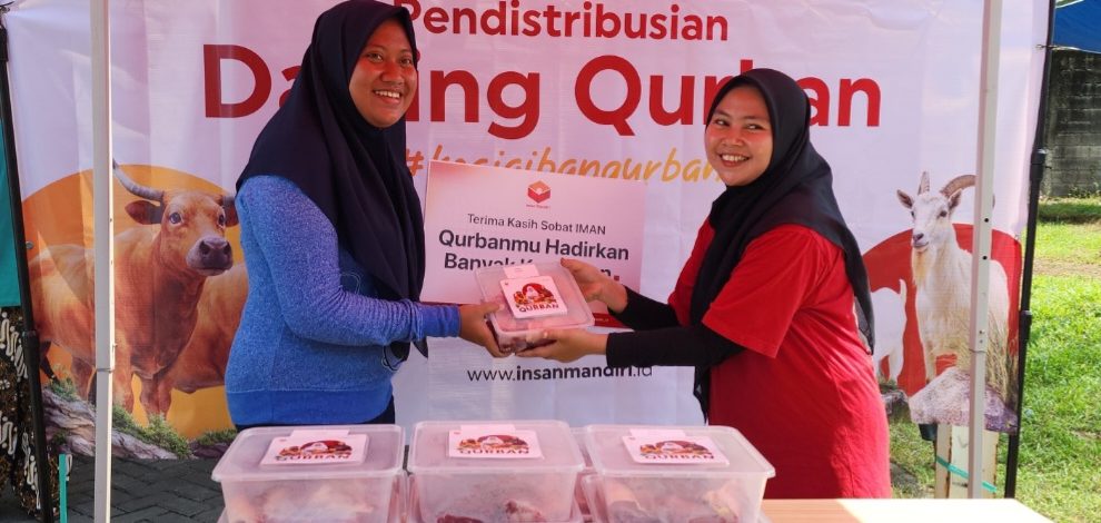 Ustadz Zainal Arifin: Yayasan Insan Mandiri Peduli, Salurkan 27 Ekor Kambing dan 4 Sapi
