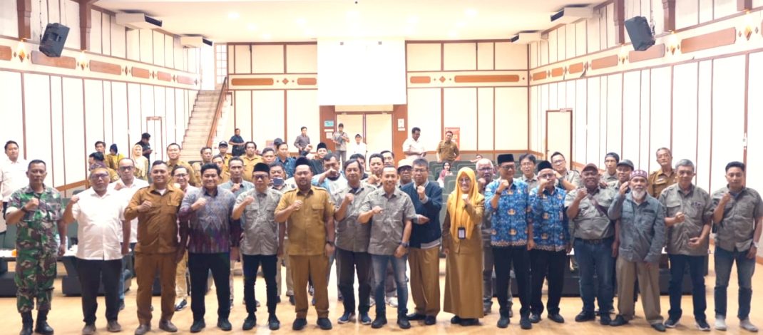 Pemkab dan DPRD Gresik Perkuat Sinergi, Targetkan Jalan Poros Desa Tuntas Bertahap