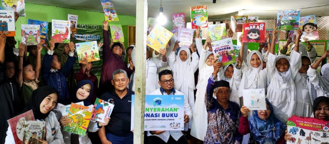 Potret Senyum Anak-Anak Pedalaman Mendapat Ribuan Buku Baru dari PNM
