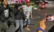 Beberapa Pendemo Grahadi Diamankan Polisi, Sempat Ricuh dan Lempari Petugas