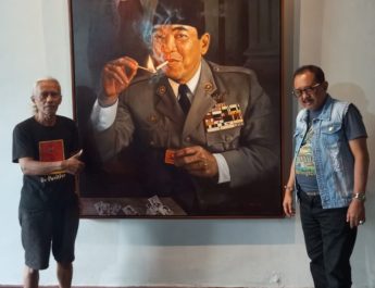 Wawali Armuji Sambangi Pameran Vivere Pericoloso, Tegaskan Seni Bagian Penting Pembangunan Surabaya