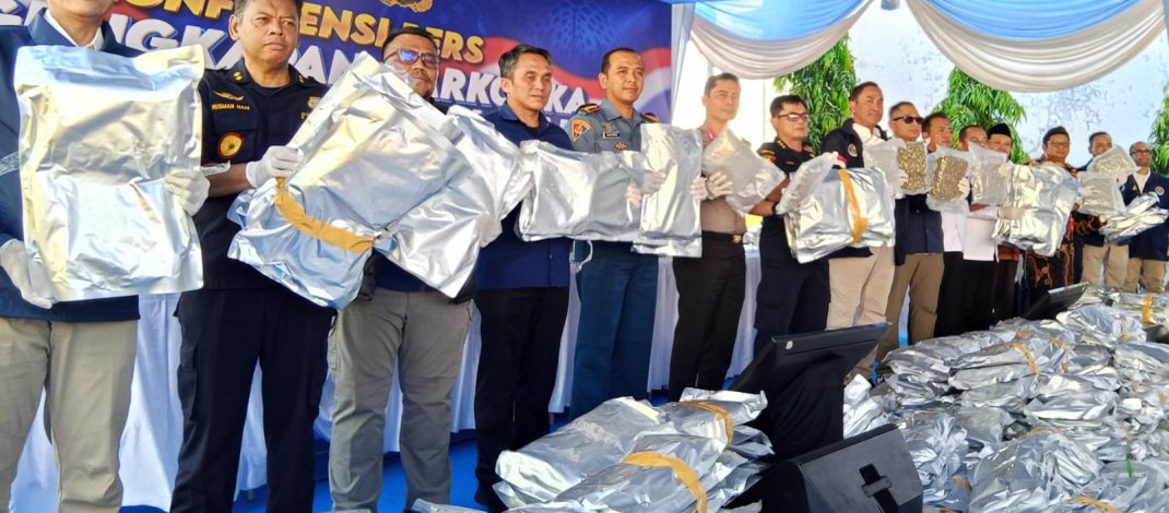 BNN Amankan 3,37 Ton Narkotika Kiriman Asal Thailand di Pergudangan Gresik