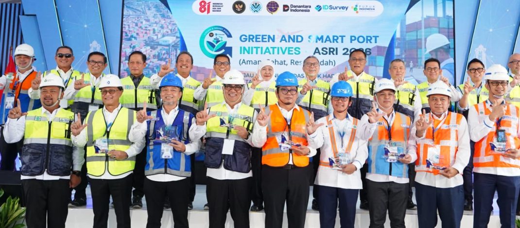 Petrokimia Gresik Raih Predikat Pelabuhan Terbaik Nasional dari Menko Pangan