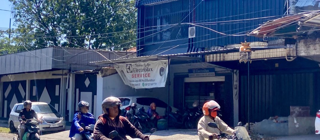 Warga RW 3 Barata Jaya Tolak Toko Miras Spiritshaus, Ancam Gelar Aksi Jika Tetap Beroperasi