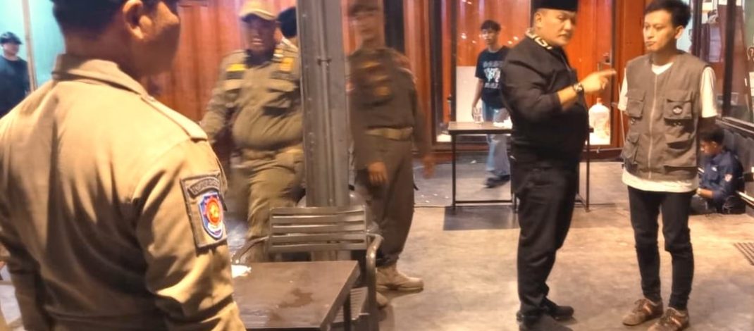 Operasi Cipta Kondisi, Satpol PP Gresik Sisir Kawasan Kafe, 50 Pengelola dan Penjaga Jalani Tes Narkoba dan HIV