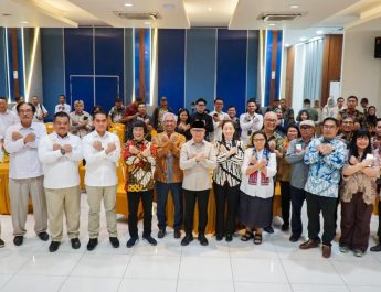 Model Perlindungan Anak PMI Gresik Diakui Nasional, Bupati Yani Raih Penghargaan Kepala Daerah Inspiratif
