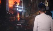 Polres Lamongan Tangani Kebakaran Hebat di Pasar Agrobis, Sekitar 10 Stand Terdampak