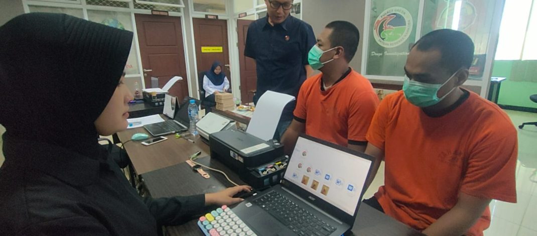 Diduga Edarkan Sabu, Oknum Pegawai Outsorsing Dishub Gresik Dibekuk Polisi