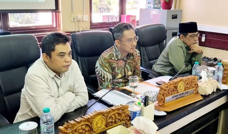 Dikebut 30 Hari, Pansus DPRD Surabaya Matangkan Raperda Kampung Cerdas, Pastikan Program Kampung Pancasila Terakomodasi