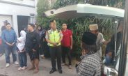 Polres Lamongan Bantu Pengamanan Prosesi Pemakaman Pendaki Gunung Piramid Bondowoso di Babat
