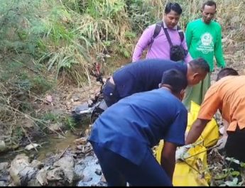 Tragedi di Solokuro Pengendara Motor Tewas, Kendaraan Terpelosok Masuk Sungai di Desa Dagan