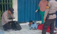 Seorang Pria Lansia Ditemukan Meninggal Dunia Di Depan Toko Emas Pasar Tingkat Lamongan