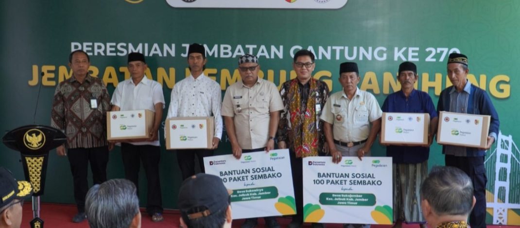 Pegadaian Surabaya Hadir di Jember Bangun Jembatan, Homecare dan Bedah Rumah