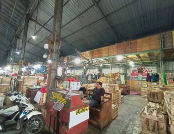 Penertiban Pasar Buah Tanjungsari Disorot,DPRD Surabaya : Jangan Tebang Pilih!