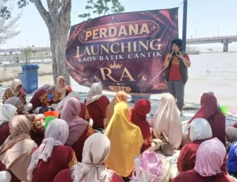 Kaos Batik Cantik Raden Ayu, Kreativitas Fesyen yang Bawa Pesan Budaya dan Kebersamaan