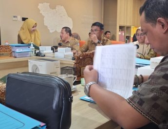 Anggaran DLH Surabaya Disorot, Komisi C Pertanyakan Lahsamor hingga Jamban Rp13 Miliar