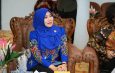 Ning Lia: Kenakan Batik, Bawa Cerita Panjang Budaya Nusantara