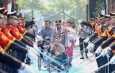Pedang Pora dan Atraksi Budaya, Sambut Irjen Pol Dekananto Eko Purwono Resmi Pimpin Polda Jatim
