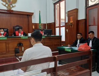 Di Tengah Duka Kehilangan Ayah, Santoso Utomo Tetap Hadapi Pemeriksaan Terdakwa