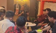 Armuji Tantang Gen Z PDIP Surabaya: Jangan Cuma Main HP, Turun Bantu Rakyat!