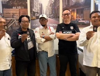 Eks Pengurus PDIP Surabaya Terlihat Pegang Kartu PSI, Sekretaris DPD Cek Status Keanggotaan