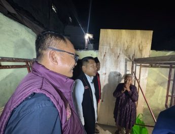 Jalankan Instruksi, Abdul Ghoni Kawal Realisasi Bedah Rumah Kasmani di Bulak Cumpat