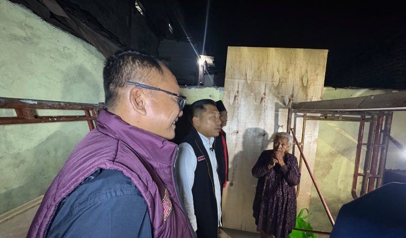 Jalankan Instruksi, Abdul Ghoni Kawal Realisasi Bedah Rumah Kasmani di Bulak Cumpat