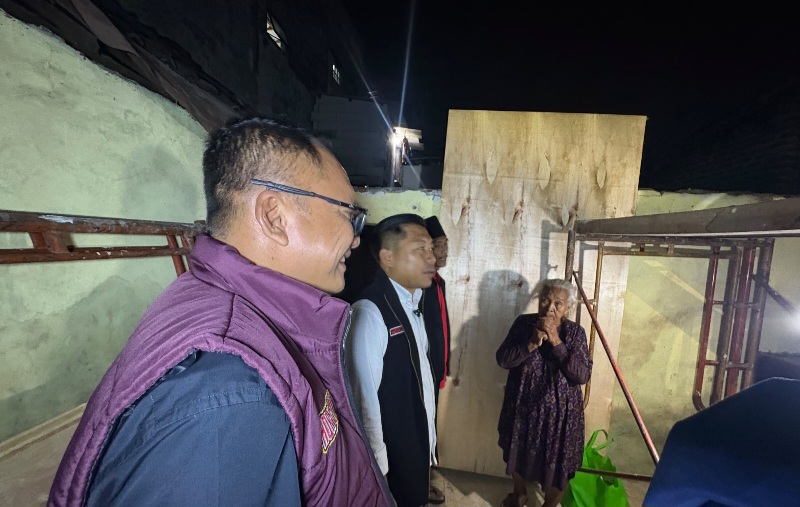 Jalankan Instruksi, Abdul Ghoni Kawal Realisasi Bedah Rumah Kasmani di Bulak Cumpat