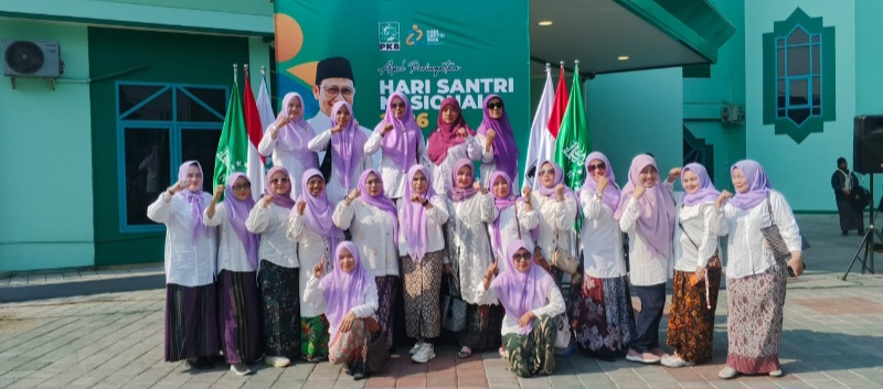 Perempuan Bangsa Jatim ikuti Upacara Hari Santri, Laila Mufidah Tegaskan Peran Perempuan Jaga Tradisi Pesantren